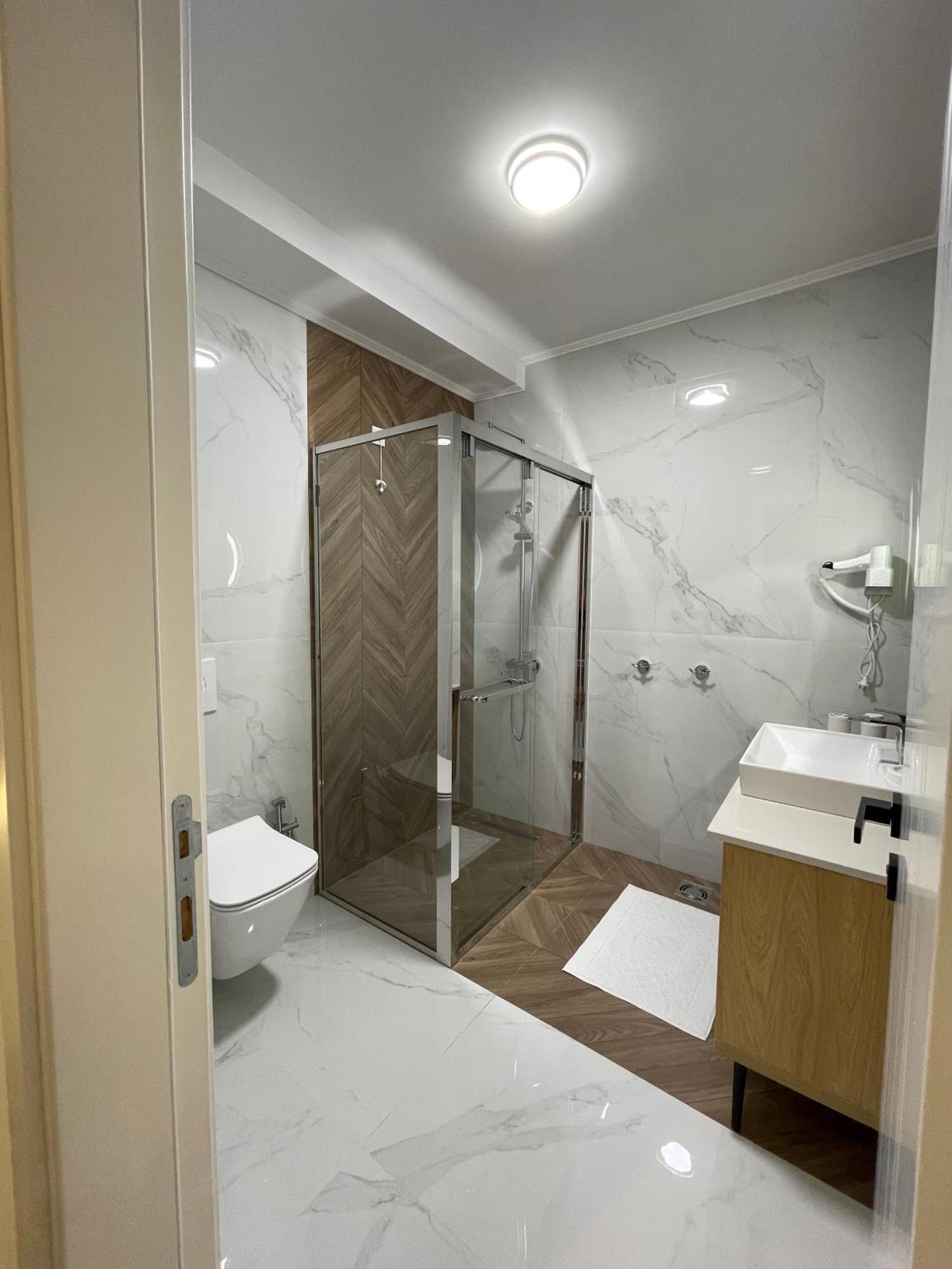 Hotel Maraj Ulcinj Luaran gambar