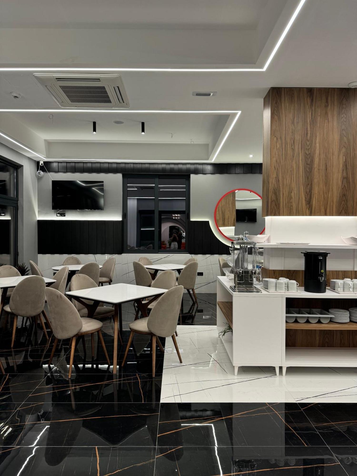 Hotel Maraj Ulcinj Luaran gambar
